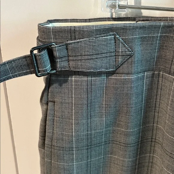 Like New Brooks Brothers regent fit 1818 suit 100% wool 44L 38W